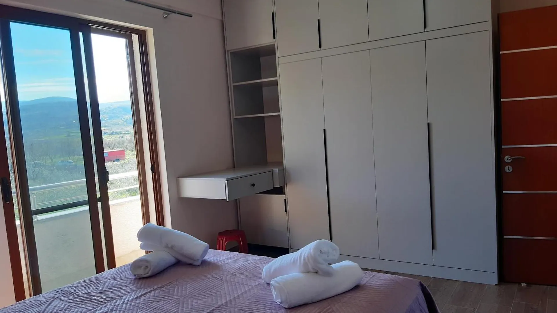 Villa Ari Berat 0*,