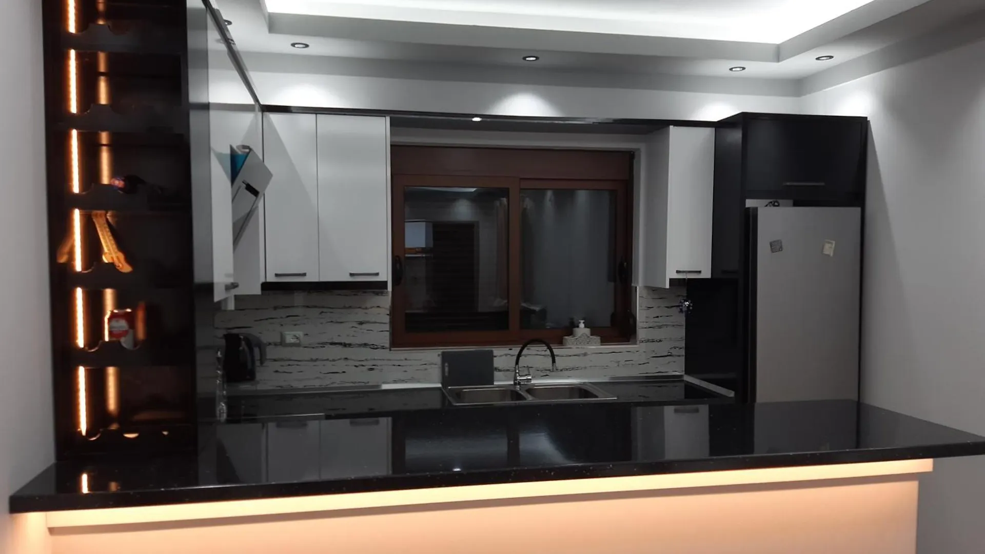 Villa Ari بيرات